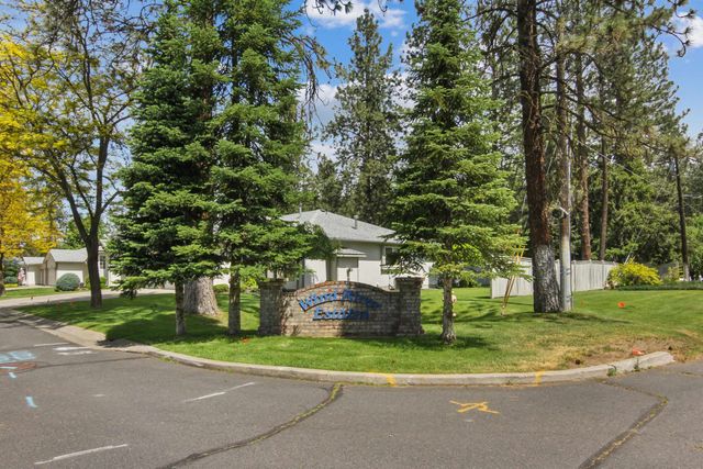 8402 N Pine Meadows Ln, Nine Mile Falls, WA 99026