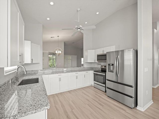 10163 HOLLY BERRY DRIVE, Weeki Wachee, FL 34613