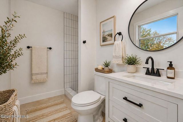 9 Gramercy Court, Toms River, NJ 08757