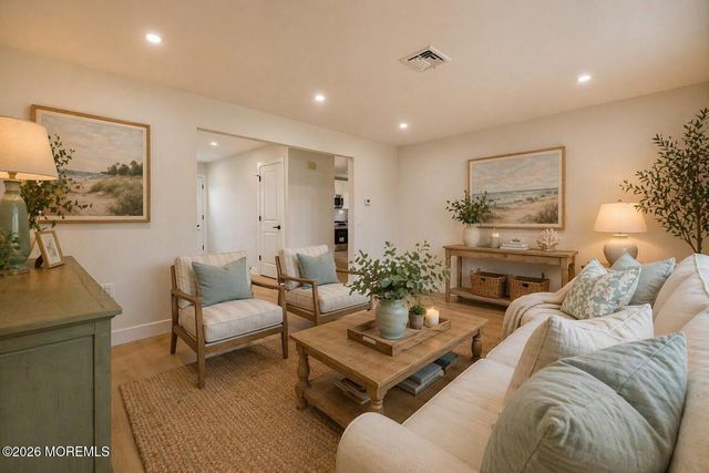 9 Gramercy Court, Toms River, NJ 08757