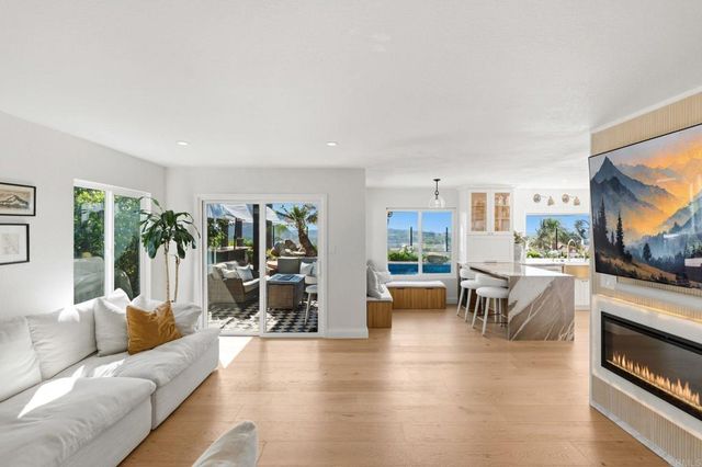 5004 Viewridge Way, Oceanside, CA 92056