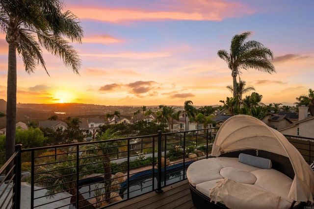 5004 Viewridge Way, Oceanside, CA 92056