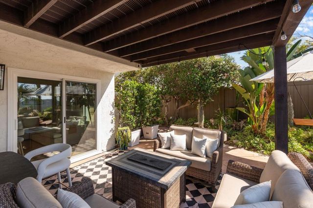 5004 Viewridge Way, Oceanside, CA 92056