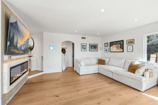 5004 Viewridge Way, Oceanside, CA 92056