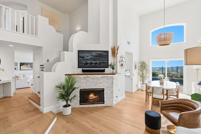 5004 Viewridge Way, Oceanside, CA 92056