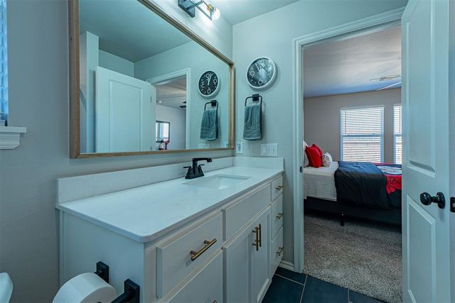 12713 NW 4th Terrace, Yukon, OK 73099