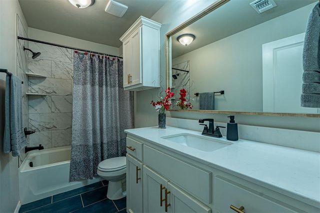 12713 NW 4th Terrace, Yukon, OK 73099