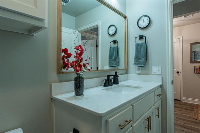 12713 NW 4th Terrace, Yukon, OK 73099