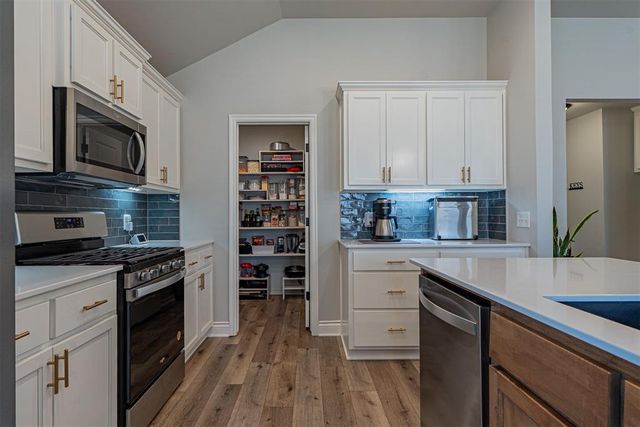 12713 NW 4th Terrace, Yukon, OK 73099