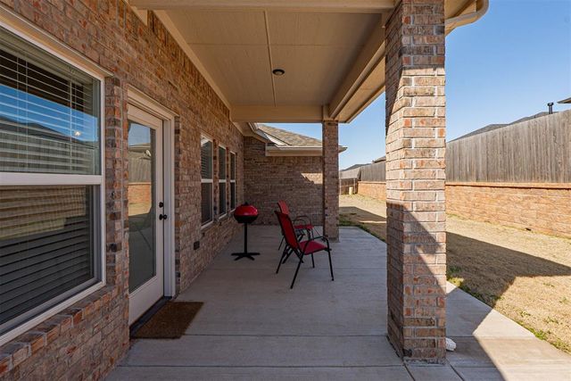 12713 NW 4th Terrace, Yukon, OK 73099