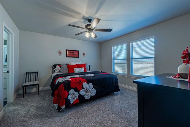 12713 NW 4th Terrace, Yukon, OK 73099