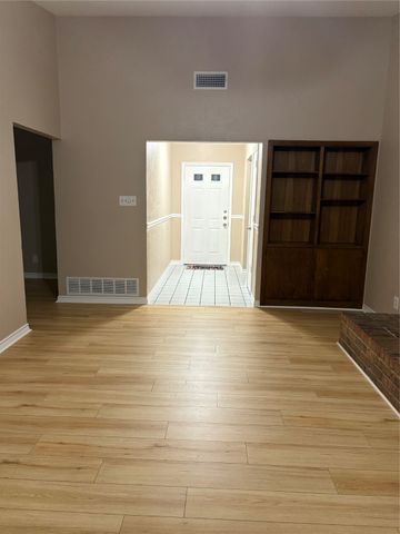 4025 Emerald Drive, Mesquite, TX 75150