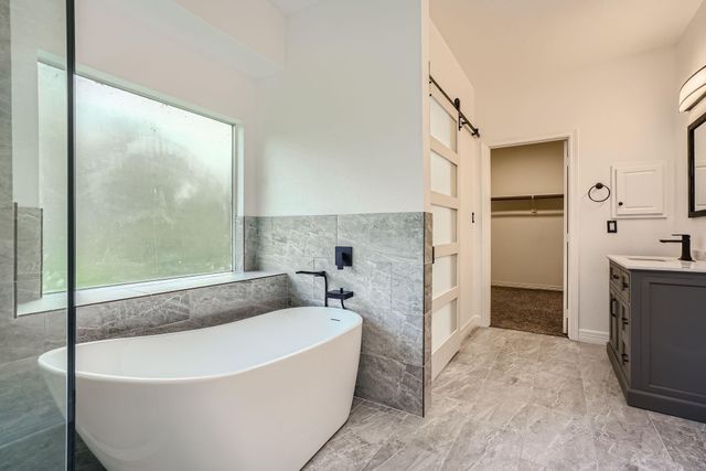 17 Leandro Court, Montgomery, TX 77356