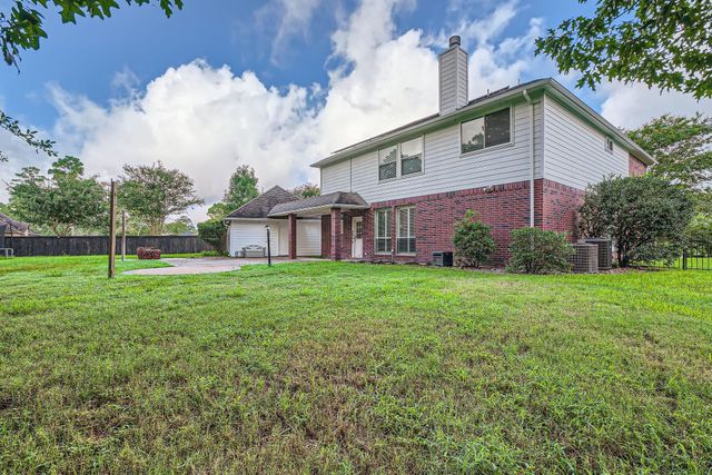 17 Leandro Court, Montgomery, TX 77356