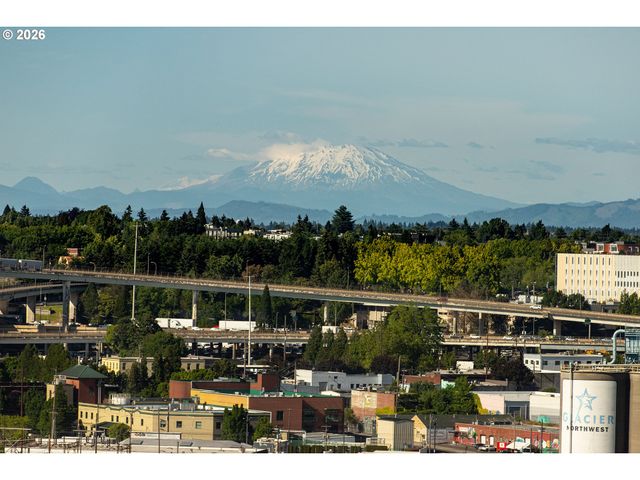 1075 Nw NORTHRUP St 1812, Portland, OR 97209