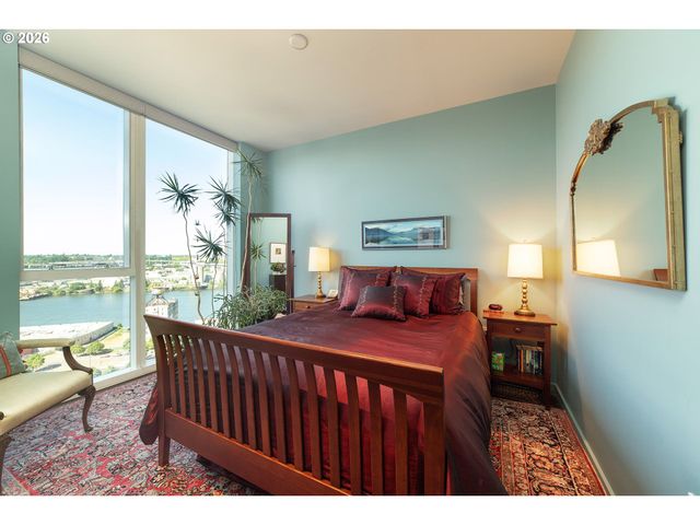 1075 Nw NORTHRUP St 1812, Portland, OR 97209