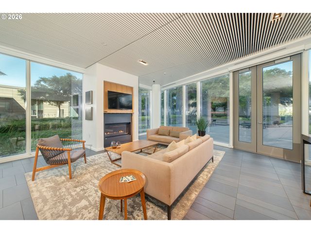 1075 Nw NORTHRUP St 1812, Portland, OR 97209