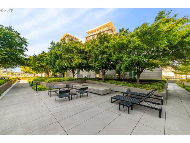 1075 Nw NORTHRUP St 1812, Portland, OR 97209