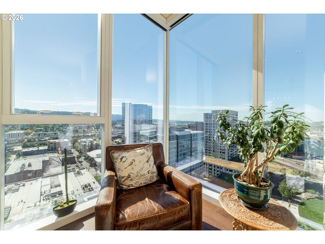 1075 Nw NORTHRUP St 1812, Portland, OR 97209
