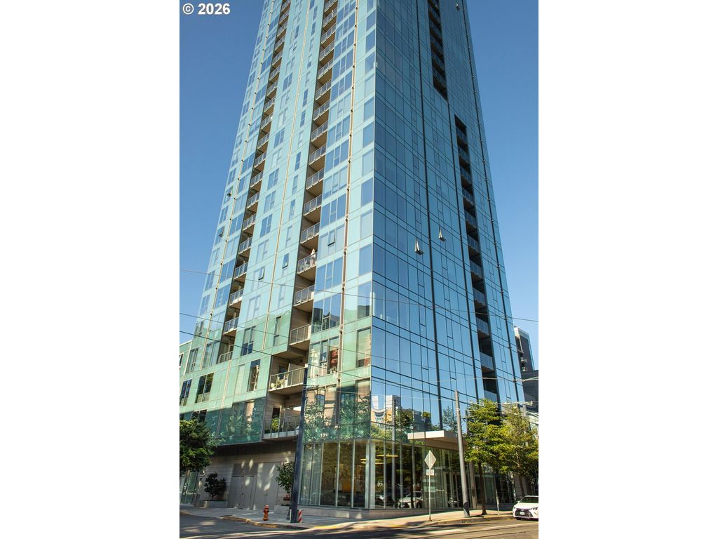 1075 Nw NORTHRUP St 1812, Portland, OR 97209