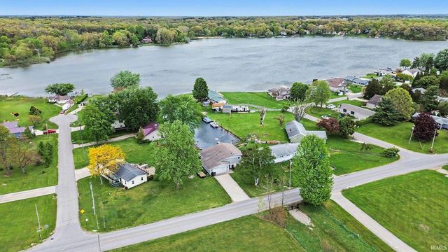 53242 County Road 43, Middlebury, IN 46540