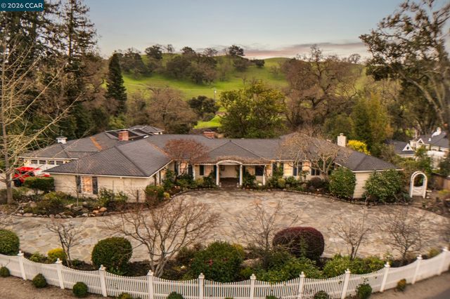 1720 Alameda Diablo, Diablo, CA 94528