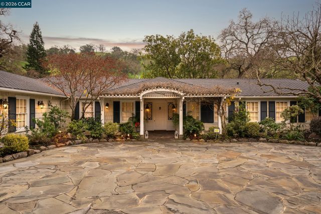 1720 Alameda Diablo, Diablo, CA 94528