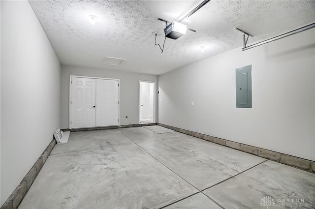 20 Timber Creek Drive, Carlisle, OH 45005