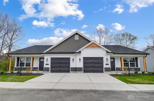 20 Timber Creek Drive, Carlisle, OH 45005