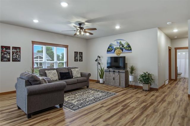 1829 Tucker Trail, Eau Claire, WI 54701