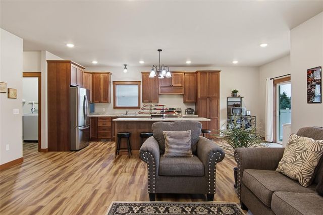 1829 Tucker Trail, Eau Claire, WI 54701
