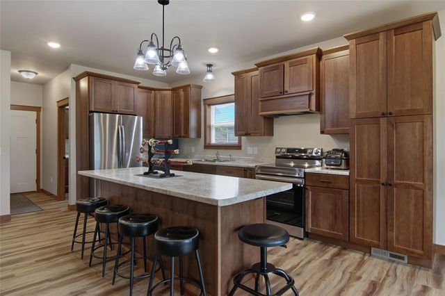 1829 Tucker Trail, Eau Claire, WI 54701