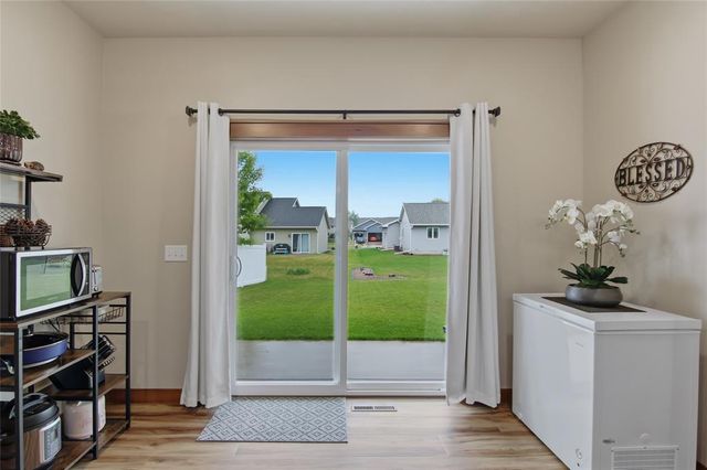 1829 Tucker Trail, Eau Claire, WI 54701