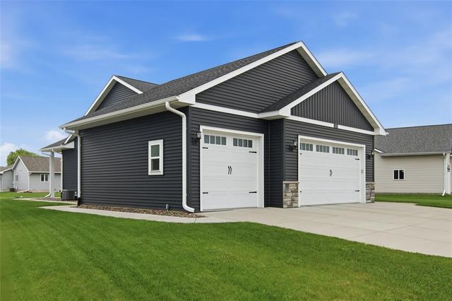 1829 Tucker Trail, Eau Claire, WI 54701
