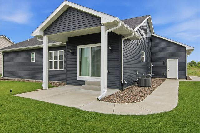 1829 Tucker Trail, Eau Claire, WI 54701