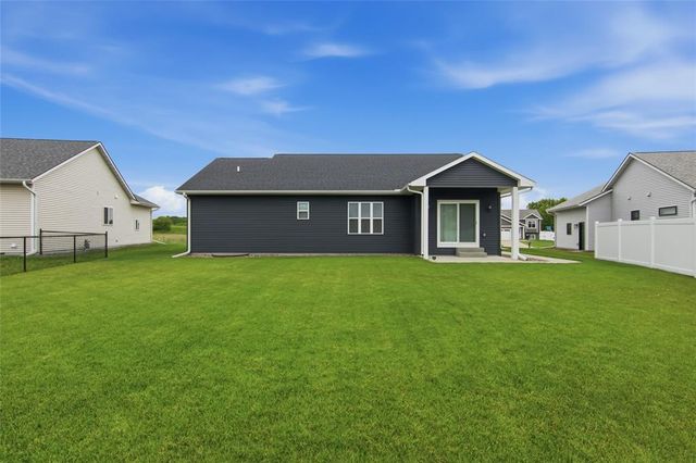 1829 Tucker Trail, Eau Claire, WI 54701