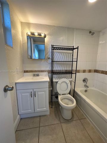 2775 Taft St 102, Hollywood, FL 33020