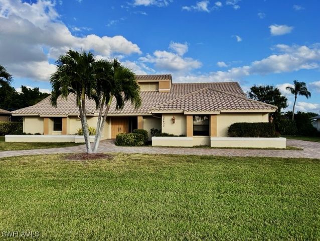28432 Las Palmas CIR, Bonita Springs, FL 34135
