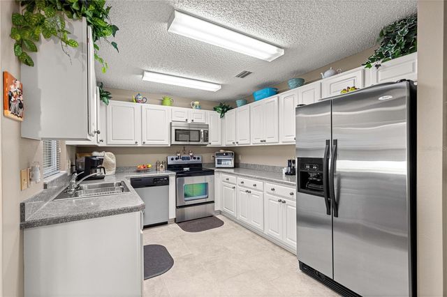 8431 SW 93RD PLACE G, Ocala, FL 34481