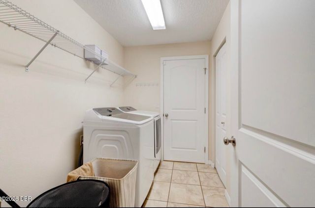10 Lloshire Path, Palm Coast, FL 32164