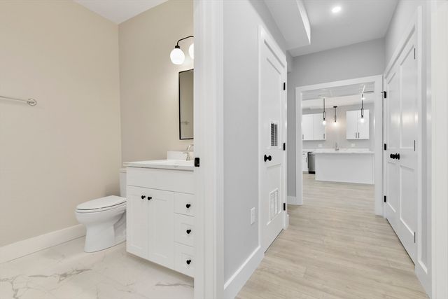 1180 Great Plain Ave 207, Needham, MA 02492