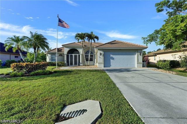 18421 Royal Hammock BLVD, Naples, FL 34114