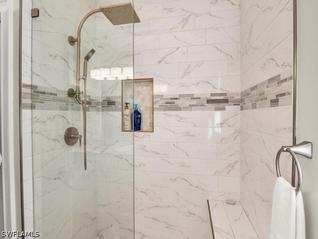 18421 Royal Hammock BLVD, Naples, FL 34114