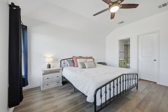 38372 Park View Drive, Hempstead, TX 77445