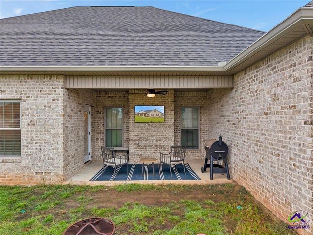 125 Coyote Run, Kathleen, GA 31047