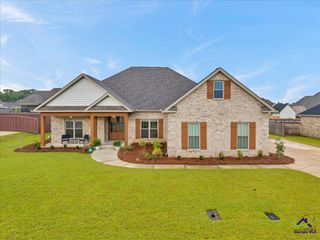 125 Coyote Run, Kathleen, GA 31047