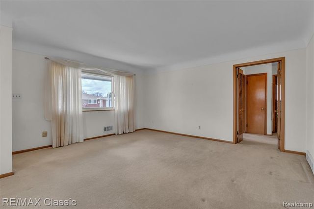 28804 Aline Drive, Warren, MI 48093