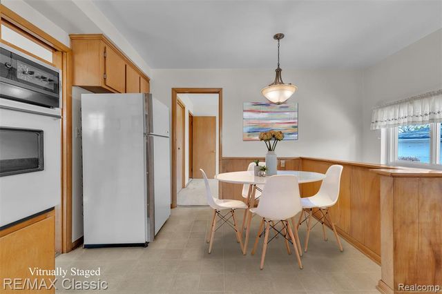 28804 Aline Drive, Warren, MI 48093