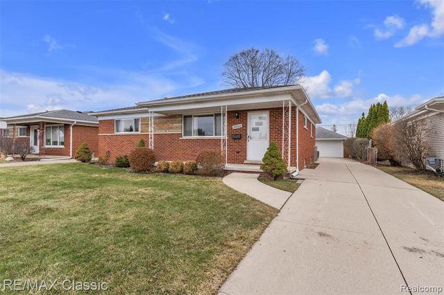 28804 Aline Drive, Warren, MI 48093