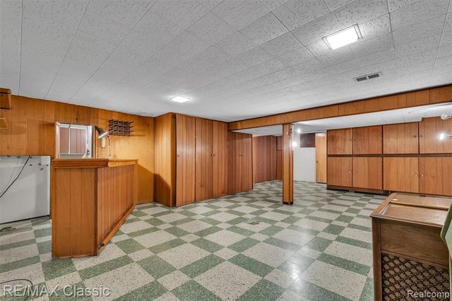 28804 Aline Drive, Warren, MI 48093